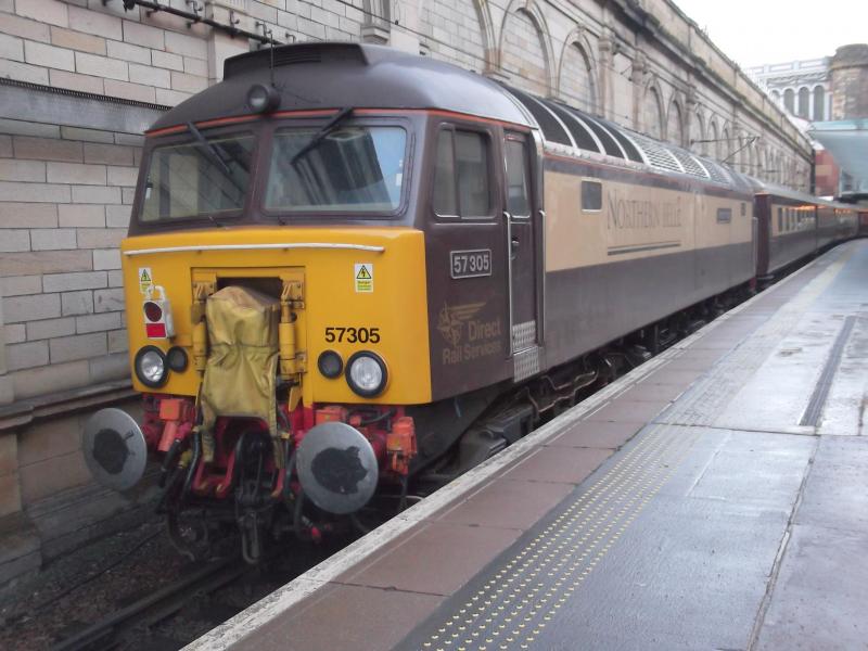 57305 Northern Princess: 57305 on the rear of 1Z55 0745 Manchester Victoria to Edinburgh Northern Belle today. Photo of 57305 Northern Princess