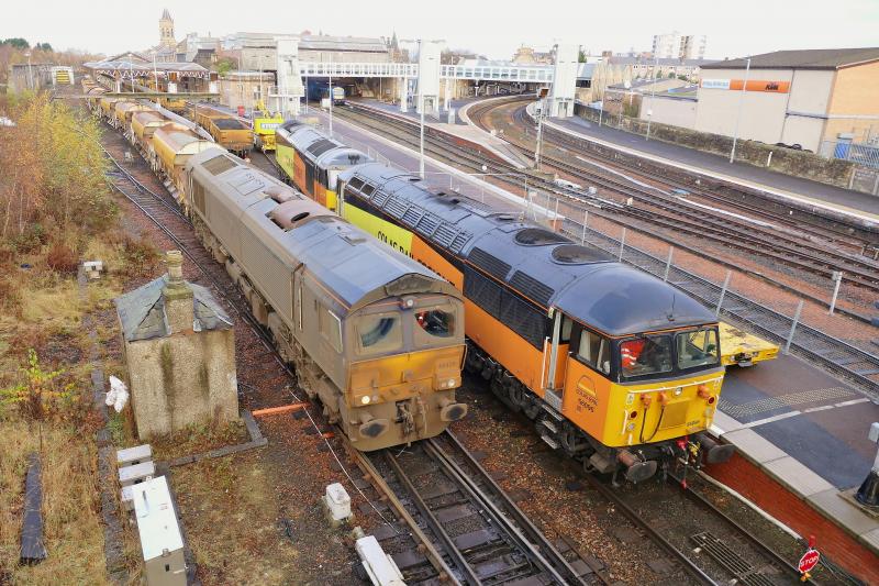 66429 with Stanley to Millerhill P-way train at Perth: 66429 with southbound p-way train passing 60056 and 56096 in the Pl. 5 and 6 worksite on 27/11/16. Photo of 66429 with Stanley to Millerhill P-way train at Perth