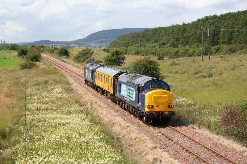 37611 37218 2Q08 Westfield: DRS 37's on now closed Westfield branch on a track inspection coach Photo of 37611 37218 2Q08 Westfield