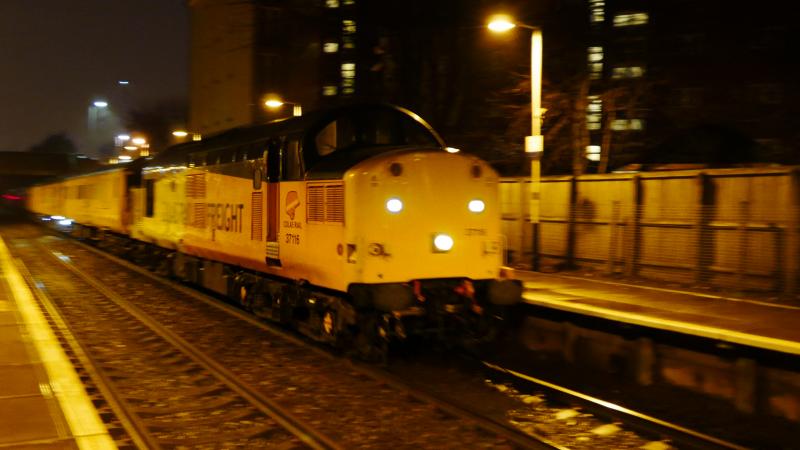 37116 through Crossmyloof: The PLPR testing train 304O through Crossmyloof on 11 January 2017 with 37421 on the rear Photo of 37116 through Crossmyloof