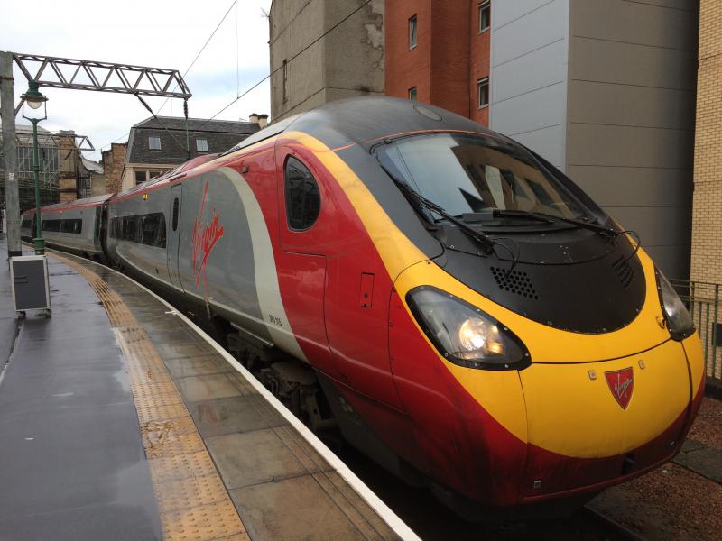 VT 390115 at Glasgow Central: Virgin Trains Class 390/1 No. 390115 'Virgin Crusader' prepares to depart Glasgow Central as the 1M15 14:40 Glasgow Central to London Euston on Monday 16th January 2017. Photo of VT 390115 at Glasgow Central