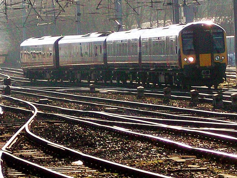350404 at Carlsile: Transpennine Express Desiro 350404 arrives at Carlisle with a service from Manchester Airport to Edinburgh on Saturday 21st January 2017. Photo of 350404 at Carlsile