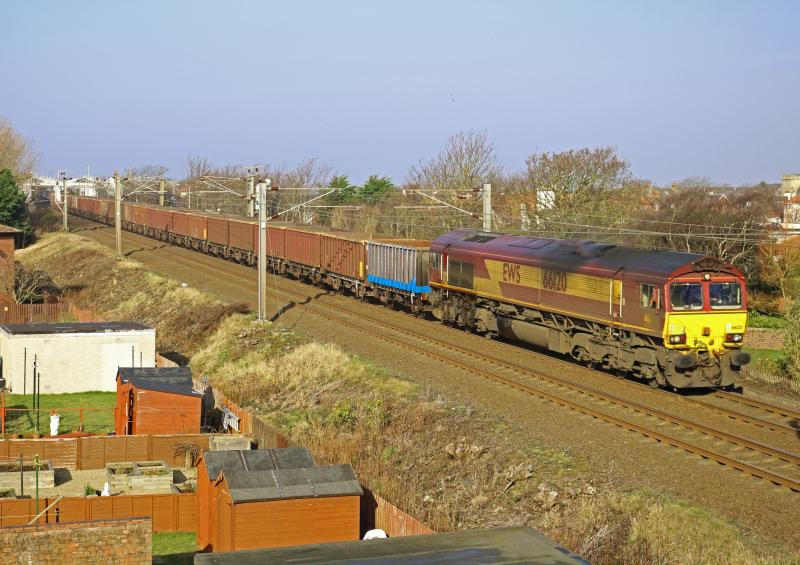 DBC 66120 on 6S13 at Troon: note repaired/partly repainted?MEA behind loco Photo of DBC 66120 on 6S13 at Troon