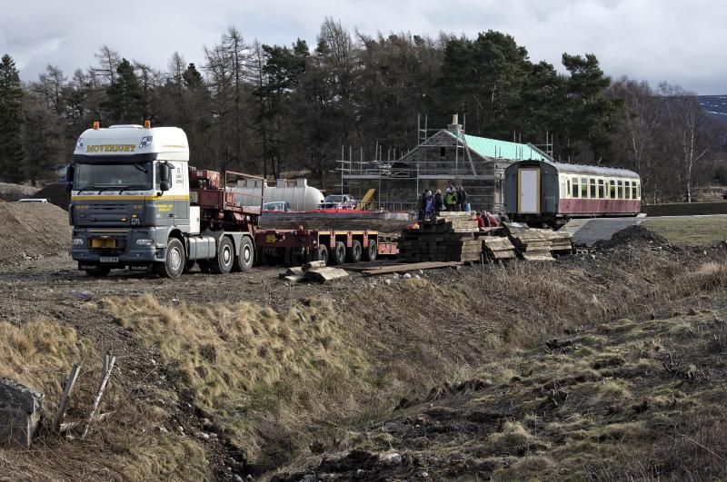 COACH DELIVERED TO GOSE 18.2.17: The last time a passenger coach was seen at GOSE was 2.11.68.
Another one will arrive on 20.2.17. Photo of COACH DELIVERED TO GOSE 18.2.17