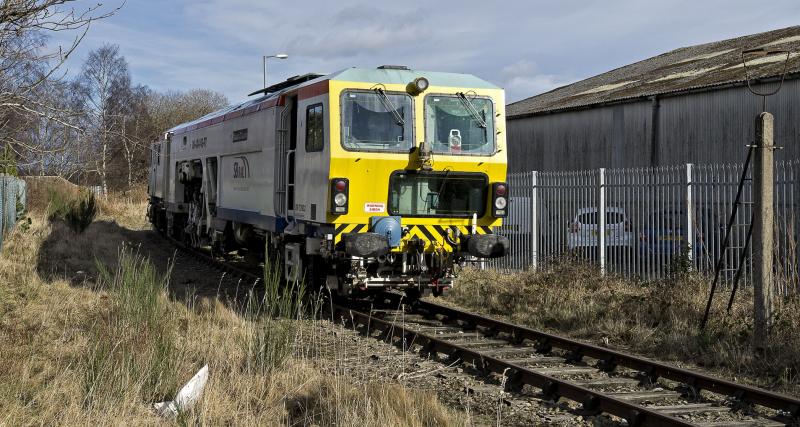 Photo of DR 73932 GLEN LINE HEAD SHUNT ELGIN 2.MARCH 2017.jpg