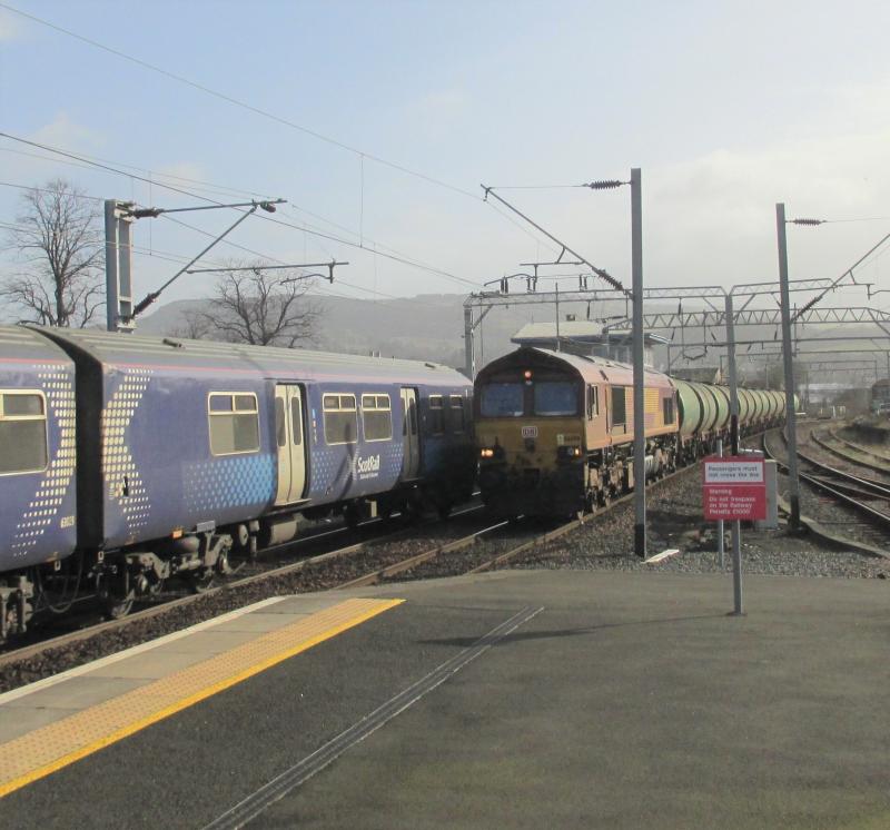 Photo of Mossend- Fort William tanks at Dumbarton Central 14 March 2017