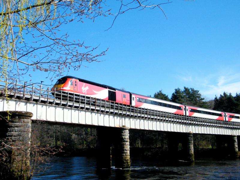 43295 @ Perth - 25 March 2017: The 1E15 Aberdeen to London Kings Cross express, diverting over the Moncrieffe viaduct, at 11.25, from its usual East Coast route Photo of 43295 @ Perth - 25 March 2017