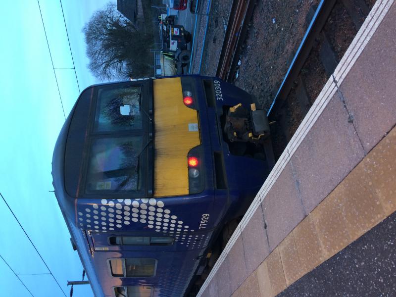 Class 320309 at Airdrie: 320309 terminates at Airdrie after a Balloch - Airdrie service Photo of Class 320309 at Airdrie