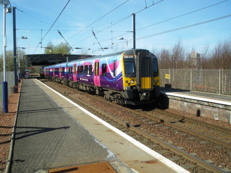 350410 on diversion: Operating 1M90 on 02Apr17, First TPX 350410 passing through Whifflet due to engineering works on the WCML Photo of 350410 on diversion