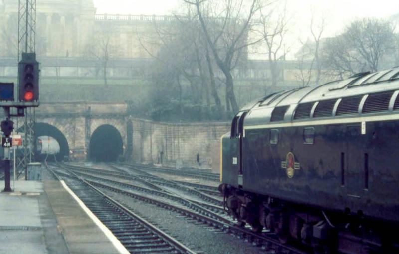 Diesel pioneer: The first English Electric Type4/ Class 40 D200/ 40122 restored to original livery at Waverley in 1984 waiting to work a Dundee train. Photo of Diesel pioneer