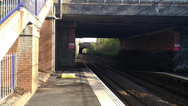 Hamilton West Signal: New signal replacing the one on the platform. Photo of Hamilton West Signal