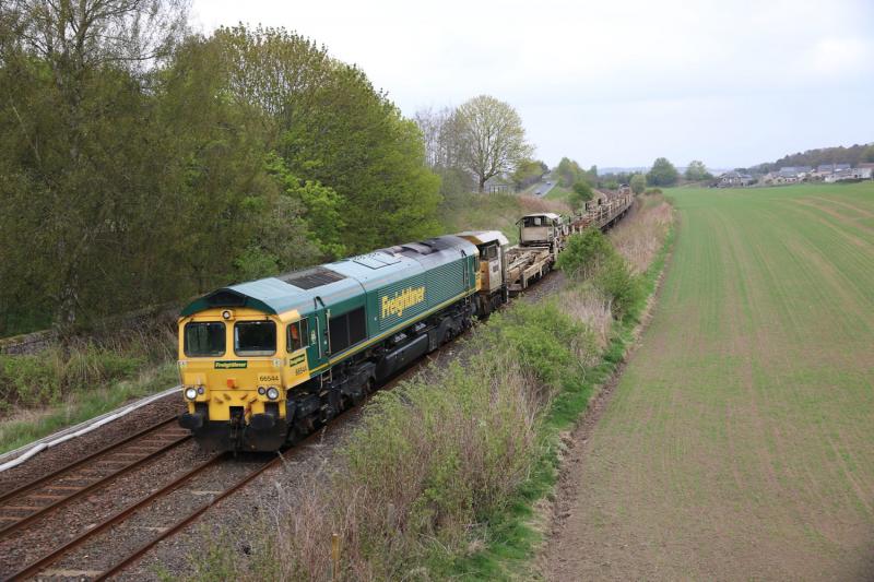 6K16_ROSE ST - MILHIL YD - 66544 leading: thru luncarty
Photo of 6K16_ROSE ST - MILHIL YD - 66544 leading