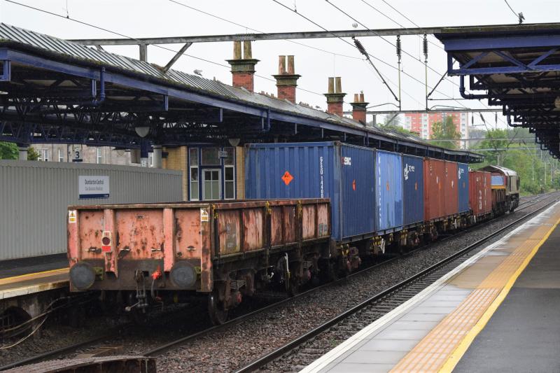 Rear shot of Fenny Compton-Glen Douglas: Rear shot of Fenny Compton-Glen Douglas at Dumbarton Central 20 May 2017 Photo of Rear shot of Fenny Compton-Glen Douglas