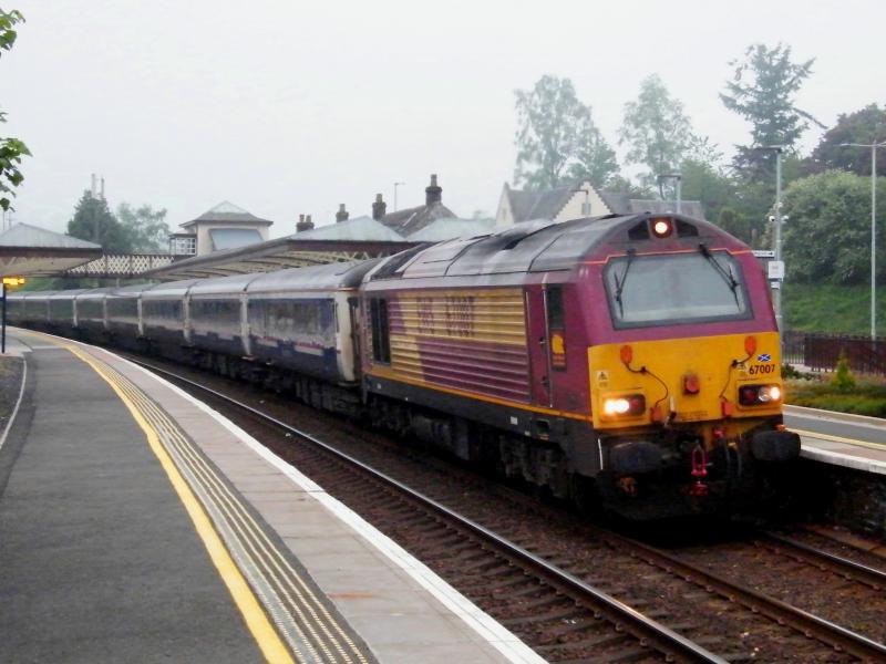 67007 on Sleeper @ Gleneagles - 27 May 2017: 05.15 am and DB Schenker (EWS liveried) draws gently into Gleneagles, just as early morning fog lifts from the station. Photo of 67007 on Sleeper @ Gleneagles - 27 May 2017