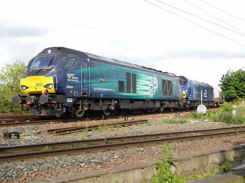 68004 and 68027 6S43: 68004 leads 68027 (on it's first visit to Edinburgh) on 6S43 approaching Newcraighall on 1st June 2017 Photo of 68004 and 68027 6S43