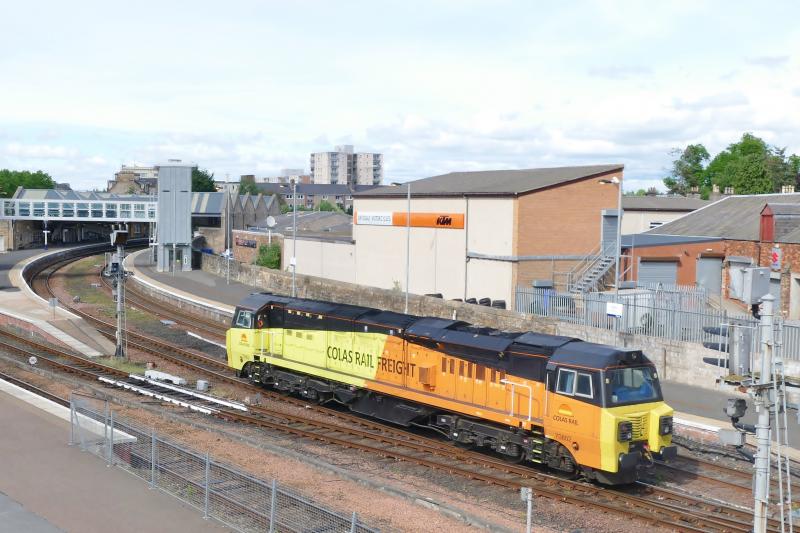 70802 light engine at Perth heading for Aberdeen on 28th. May 2017.: 70802 going to Aberdeen to rescue failed 60056 Photo of 70802 light engine at Perth heading for Aberdeen on 28th. May 2017.
