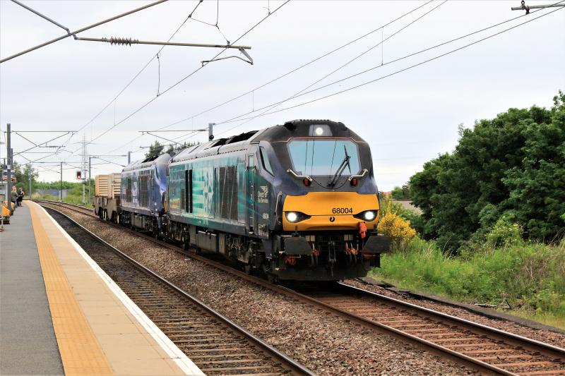 6S43: 68004 + 68027 on 6S43 06.23 Carlisle to Torness passing Newcraighall Station on 08/06/2017 nearly a repeat of 01/06/2017 3 flasks. Photo of 6S43