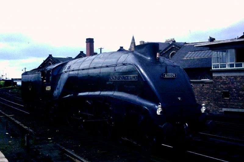 60009 Union of South Africa: Having arrived working a tour from Edinburgh, 60009 heads for the turntable at Dundee. 30/6/1973 Photo of 60009 Union of South Africa