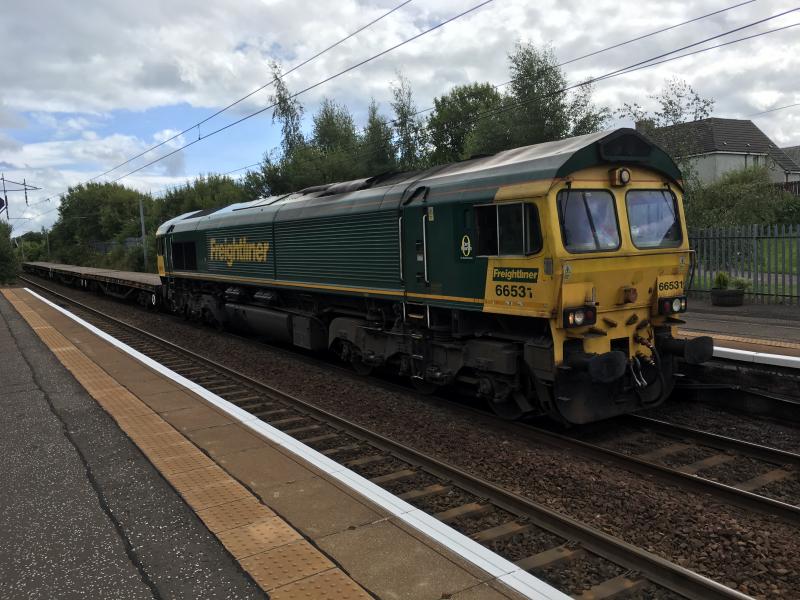 Engie Liner: 66531 crawling through Holytown Photo of Engie Liner
