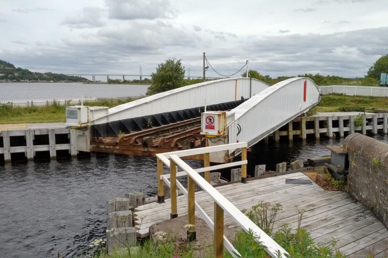Swing bridge at Clachnaharry in action: Just before 37025 was due... Photo of Swing bridge at Clachnaharry in action