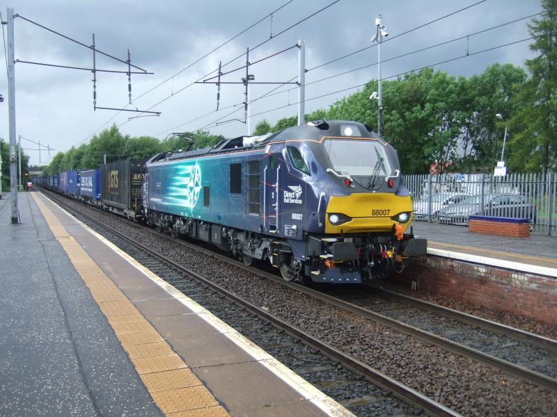 88007: 88007 Passing Holytown Thursday 27th July 2017. Photo of 88007