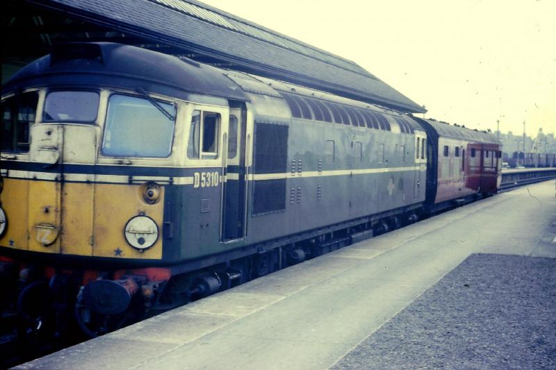 D5310 at Montrose: Working 1Z22, D5310 plus inspection coach takes a break at Montrose whilst working to Aberdeen. 11/8/1965 Photo of D5310 at Montrose