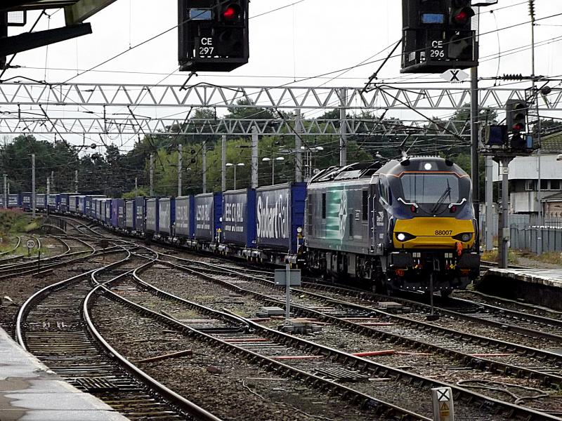 88007 at Carlisle: DRS 88007 arrives at Carlisle with 4S43 the Tesco Intermodal from Daventry to Mossend on Saturday 12th August 2017 Photo of 88007 at Carlisle