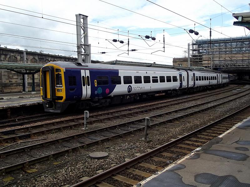 158753 at Carlisle: 158753 does a quick crew change at Carlisle whilst returning from Brodie at Kilmarnock to Neville Hill on Saturday 12th August 2017 Photo of 158753 at Carlisle