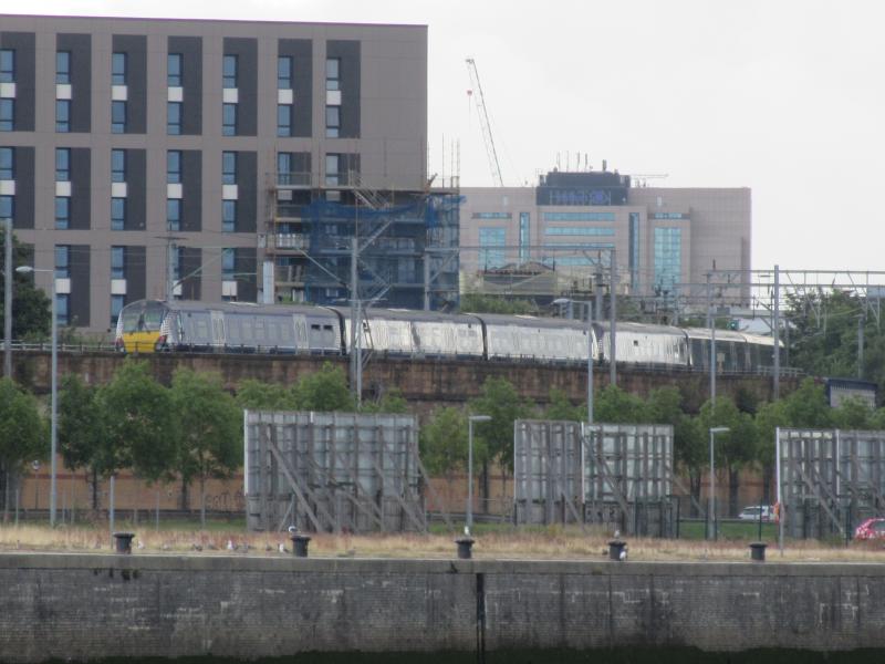 2x Class 334 units at Finnieston: A pair of Class 334 units passes Finnieston on Sunday 13th August 2017 while working the 2H82 09:25 Helensburgh Central to Edinburgh Waverley. Photo of 2x Class 334 units at Finnieston