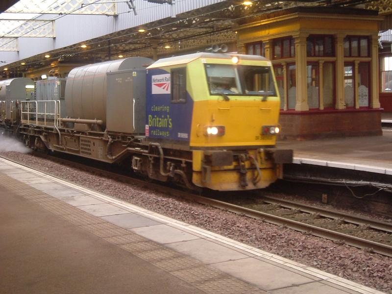 Leaf Clearing Train: A Network Rail MPV on leaf clearing duties at Paisley Gilmour Street Photo of Leaf Clearing Train