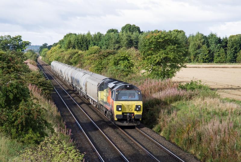 70802: 70802 heads North this morning. Photo of 70802