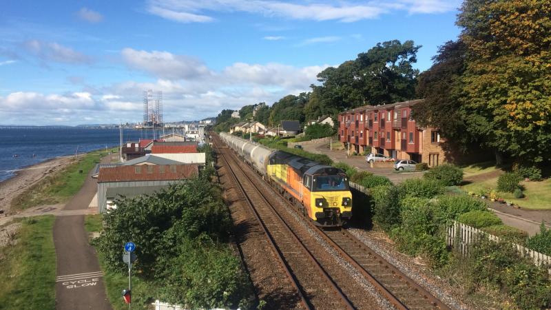 70802 6A65 140917 West Ferry: Photo of 70802 6A65 140917 West Ferry
