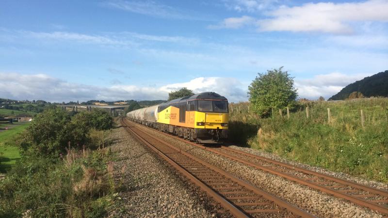 Photo of 60076 6A65 120917 Barnhill Perth