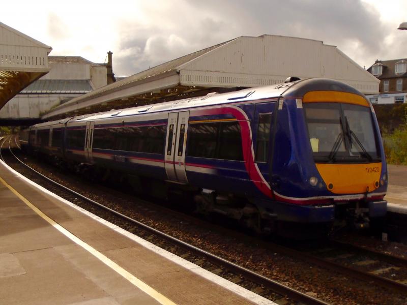 170 at Arbroath: 170 420 the last 170 in First Scotrail livery at Arbroath with an Edinburgh-Aberdeen service Photo of 170 at Arbroath