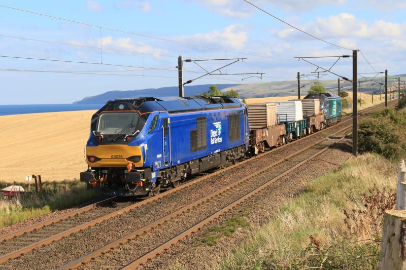 6M50: 68017 topn tail with 68026 on 6M50 Torness to Carlislle Kingmoor slowing down before reversing atInnerwick croossovers on 19/09/2017 Photo of 6M50
