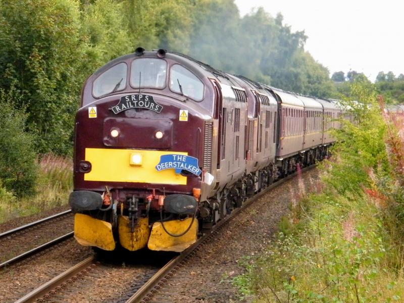 'The Deerstalker' @ Gleneagles - 16 September 2017: 37685 'Loch Arkaig' & 37669, West Coast Railways, at 09.22, running 73 minutes late. Photo of 'The Deerstalker' @ Gleneagles - 16 September 2017