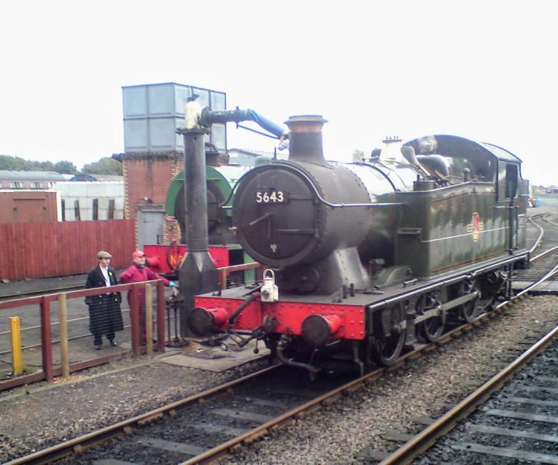 Photo of 5643 at Bo'ness