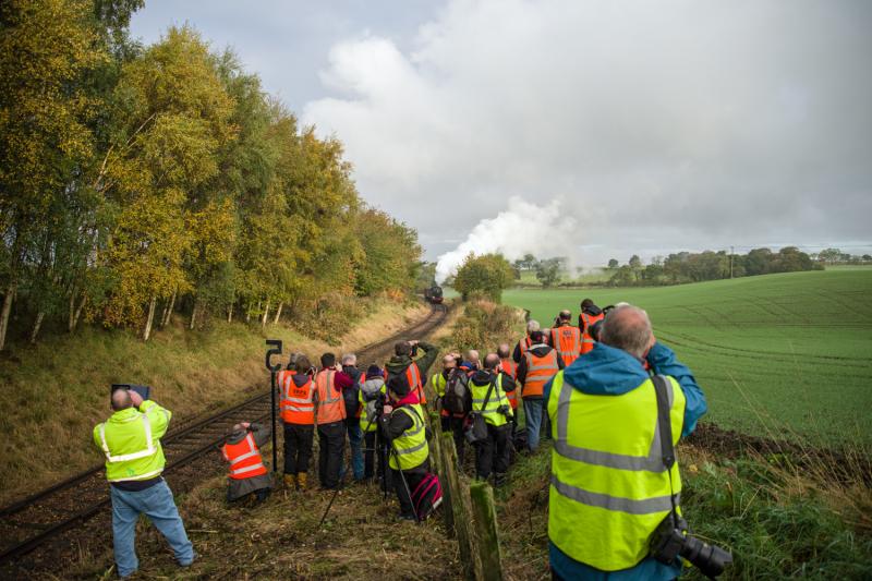 Photoshoot: Visiting GWR loco 5643 performs for the cameras at Birkhill. Photo of Photoshoot