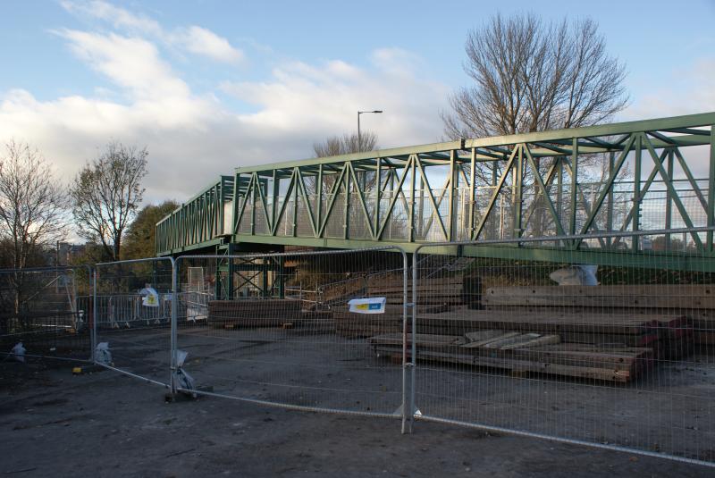 Photo of Kerse Road, Stirling temporary footbridge Ind Est side