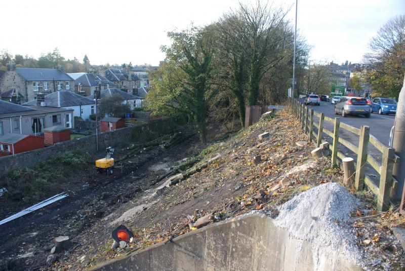 Photo of Kerse Road, Stirling bridge site looking towards the city centre