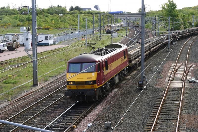 Millerhill Electric Freight: 90035 on a Millerhill to Carlisle engineers train at Portobello Jct on 17-05-2005 Photo of Millerhill Electric Freight