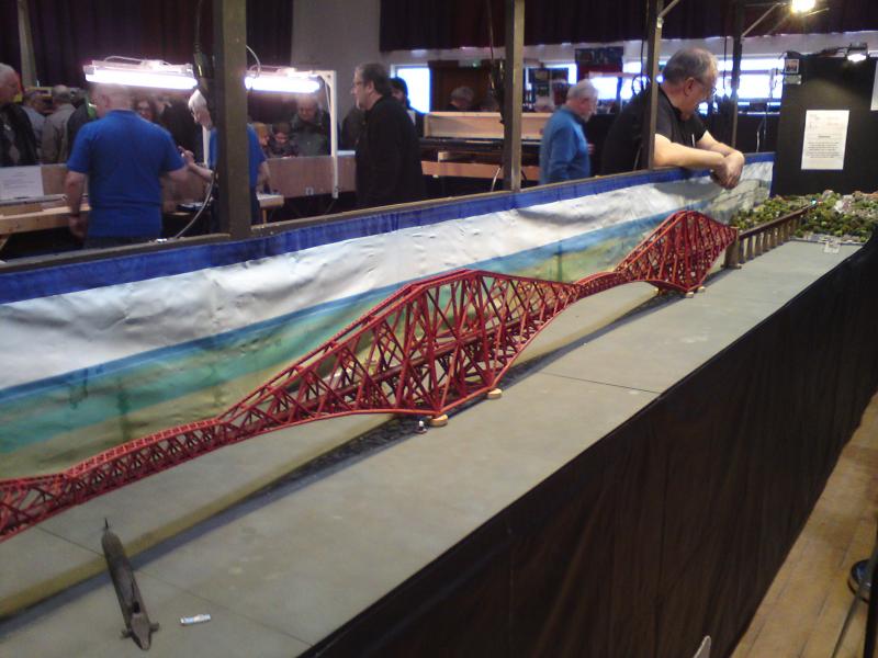 Forth Bridge in T scale: Forth Bridge model as exhibited at the Falkirk model rail show, Nov 2017. Photo of Forth Bridge in T scale