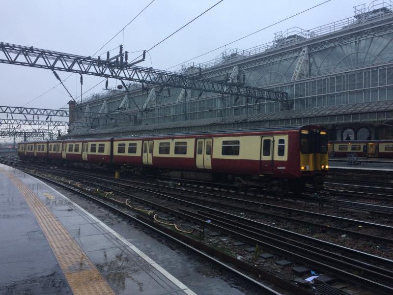 314210 at Glasgow Central: 314210 arrives at Glasgow Central on Thursday 14th December 2017 after forming the 2N27 10:28 from Neilston.
Photo of 314210 at Glasgow Central