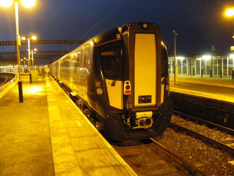 385001 Gourock: In the dark of 14th April 2017 during testing. Photo of 385001 Gourock