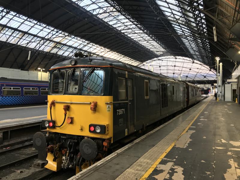 73971 240118 2Z03 Glasgow QS: Photo of 73971 240118 2Z03 Glasgow QS