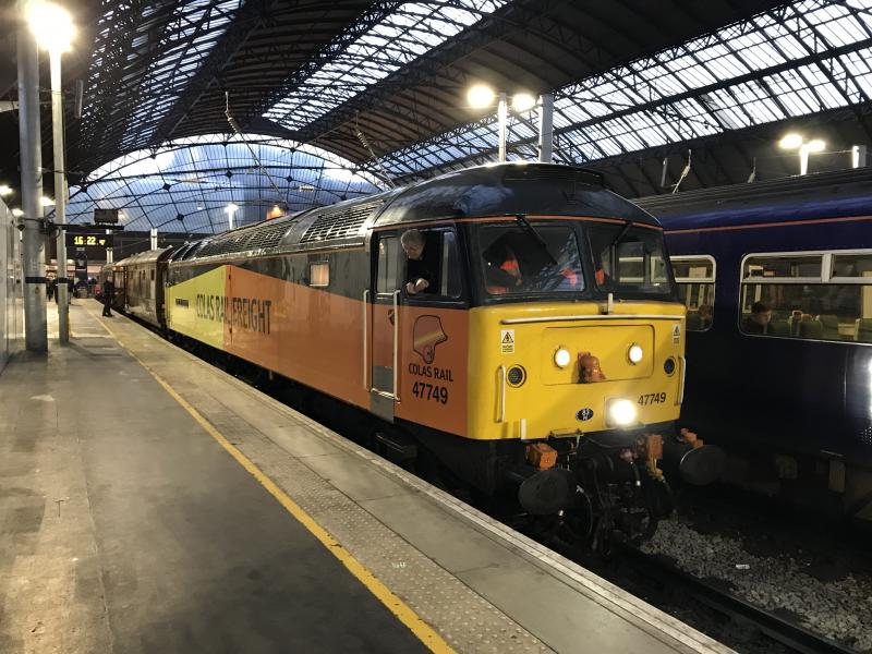 Photo of 47749 73971 240118 2Z03 Glasgow QS