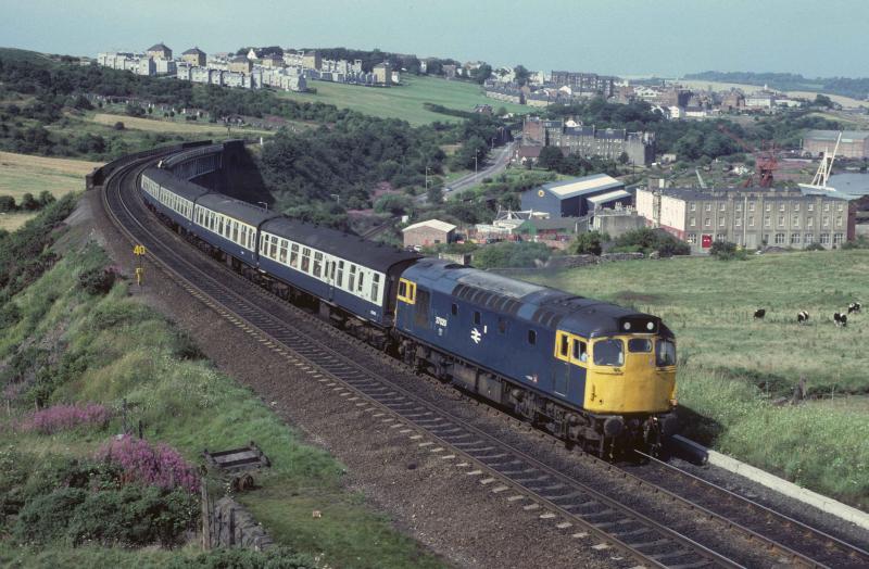 Loco hauled in Fife 1980's style #3: 27 020 climbs to Ferry Hills with the 14.21 Dundee to Edinburgh. 07/08/1982 Photo of Loco hauled in Fife 1980's style #3