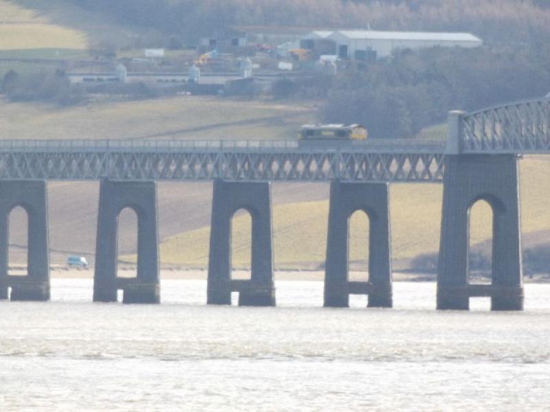 66502.: 66502 on the Tay Bridge. Photo of 66502.