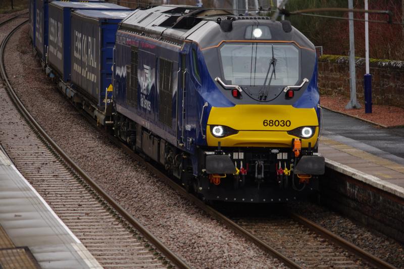 Tesco at Johnstone with DRS 68030 02/04/2018: Diverted from its usual Mossend destination, 68030 trundles through Johnstone heading for Elderslie terminal from Daventry Photo of Tesco at Johnstone with DRS 68030 02/04/2018