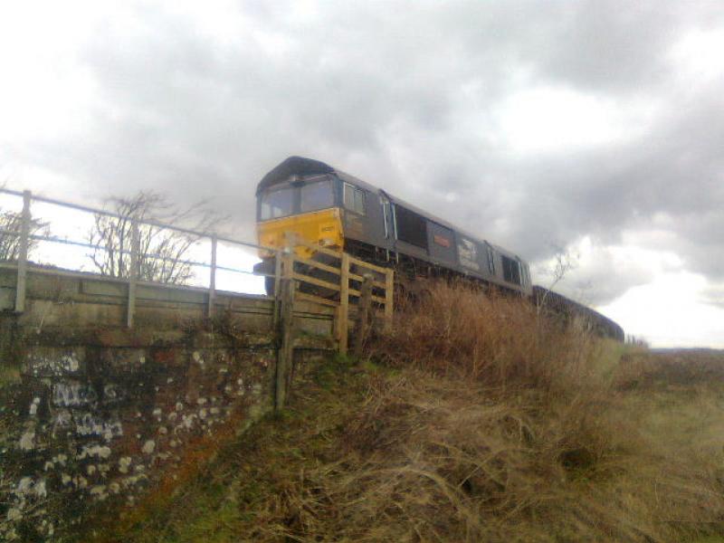 66301: 66301, west of Kingoodie. Longforgan civil engineers working. Photo of 66301